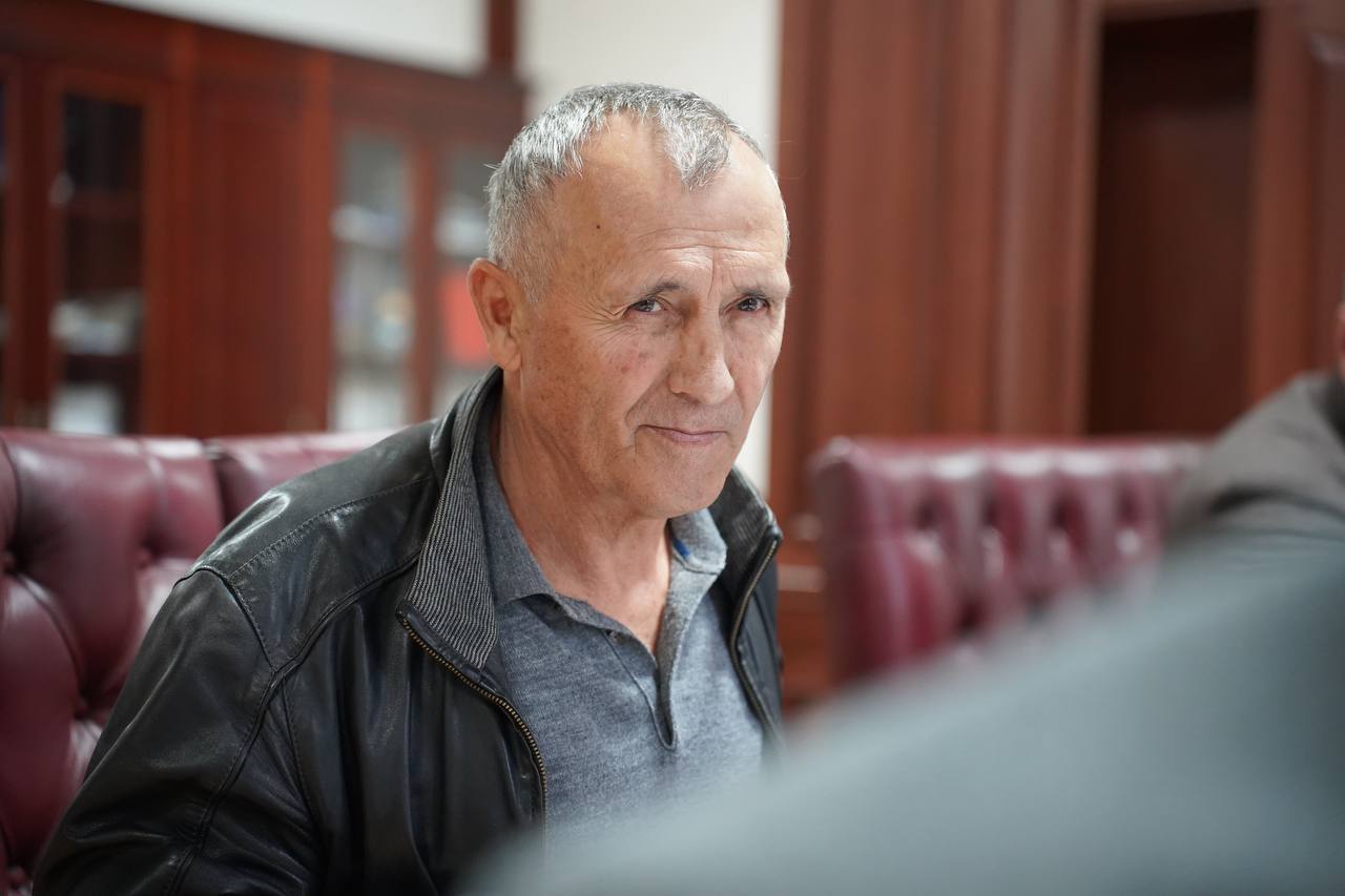 Глава Минимущества Заур Эминов провёл личный приём граждан